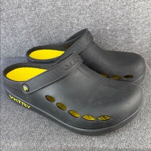VKTRY Cloud Core Contoured Recovery Clogs Black Mens 11-12